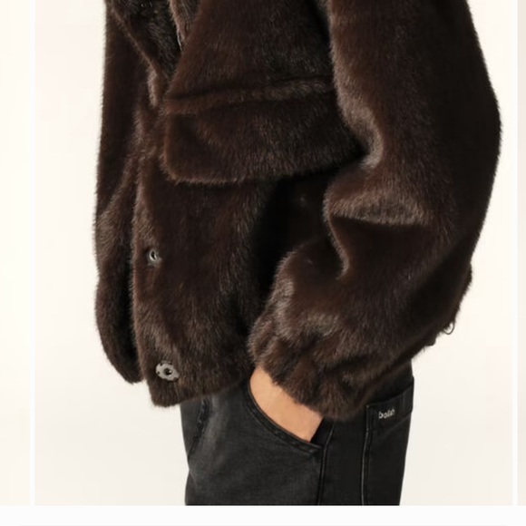 BA$H Brown Faux Fur Jacket. - Picture 4 of 4